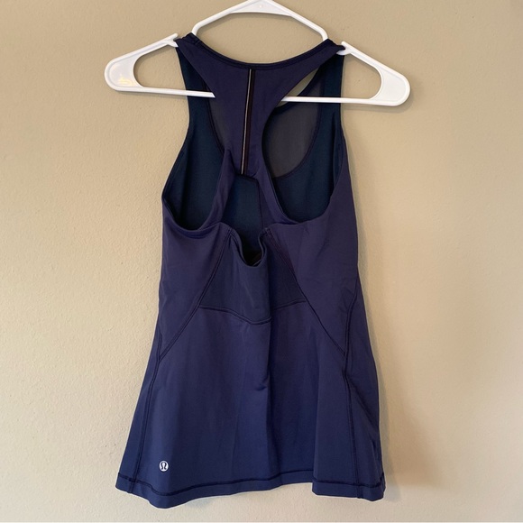 Lululemon Mesh With Me Tank Workout Tank Top Navy Inkwell Blue Shelf Bra Sport - Picture 4 of 5
